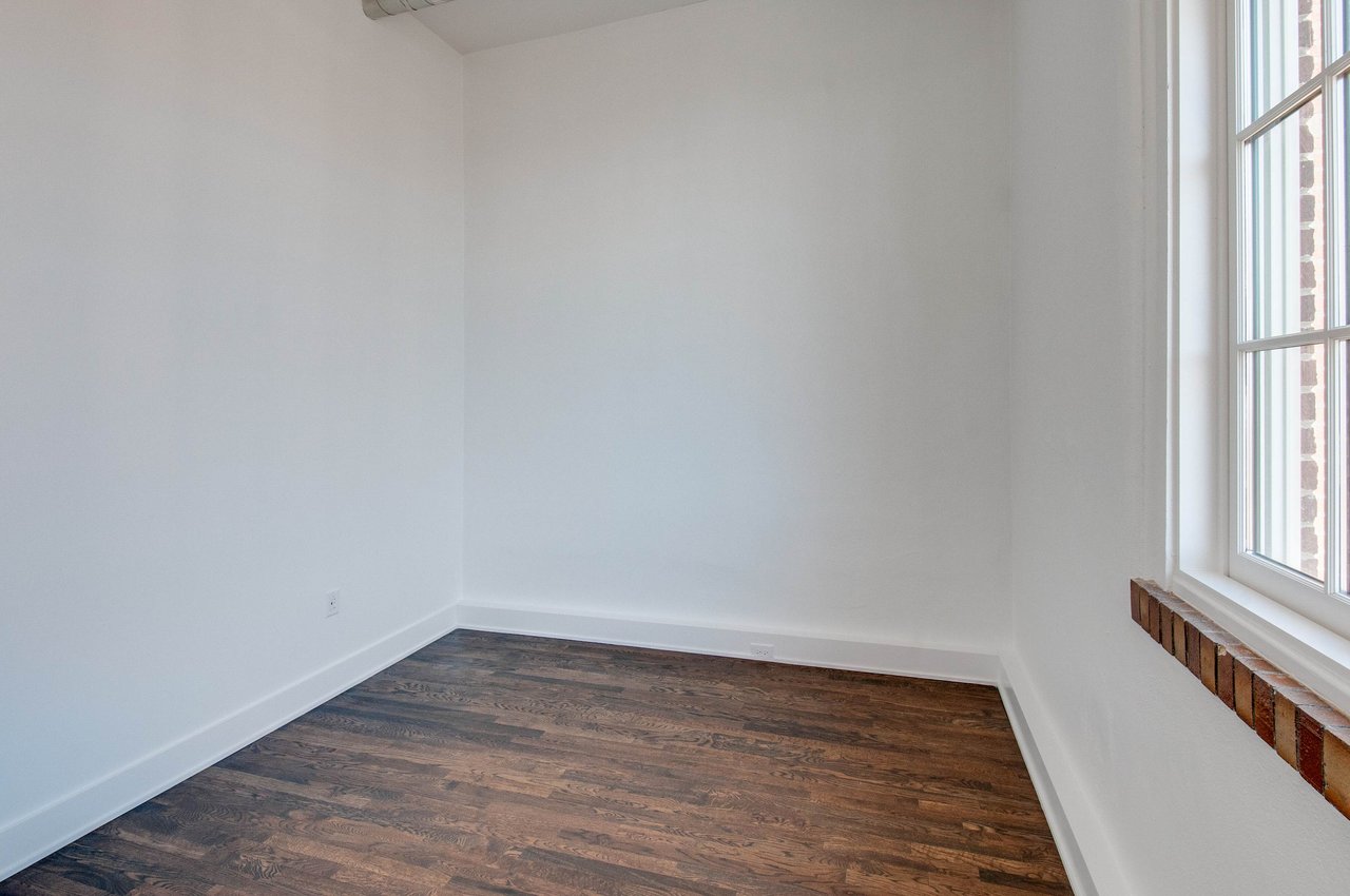 601 Madison St #302