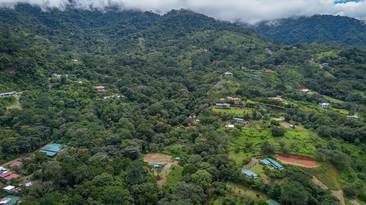 Tierra Bendita, 2.5 Acres of Usable Land with Exisiting Home and River Access!
