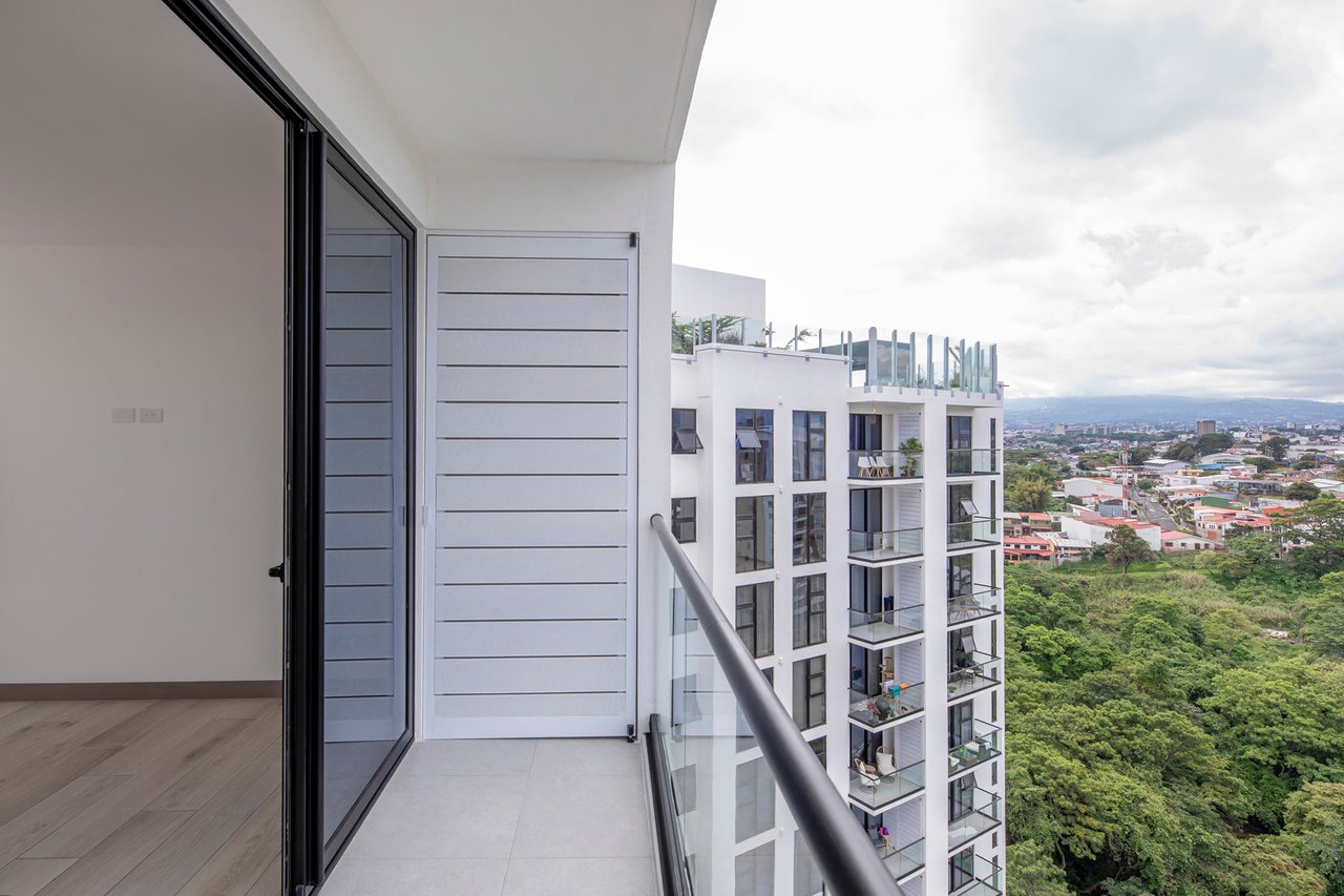 Corner Penthouse Nucleo Sabana, San Jose