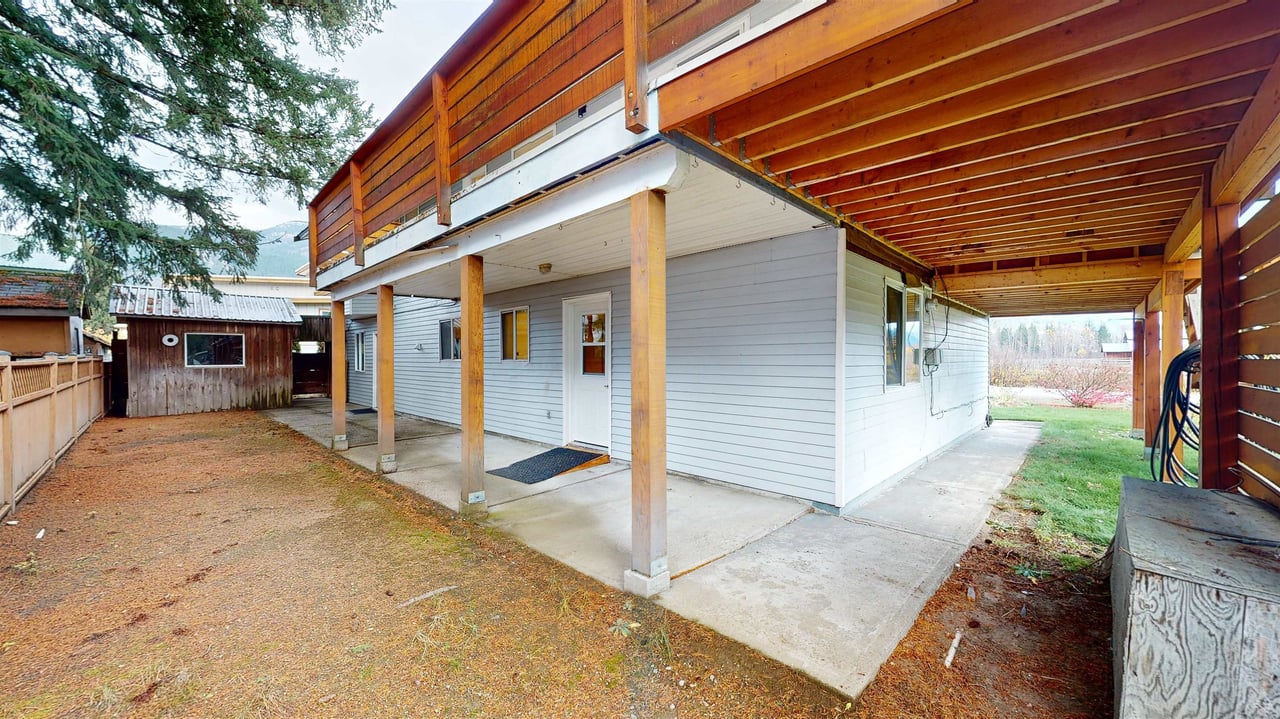 7389 Harrow Rd