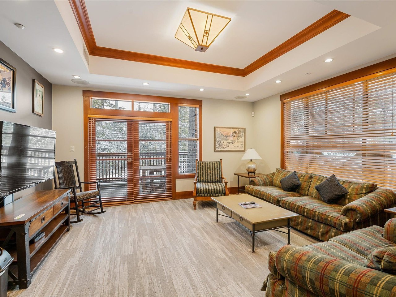 210 G3-4653 Blackcomb Wy
