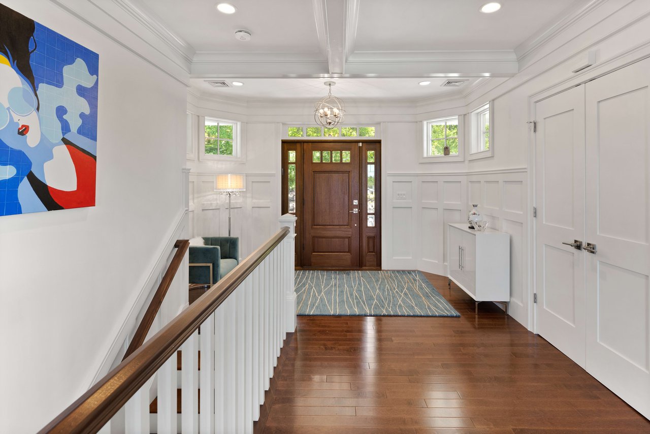 84 Robert Road, Marblehead