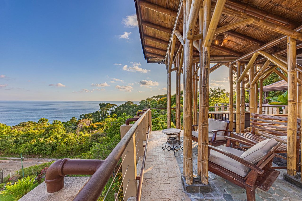 Casa Ramon, Distinguished Tropical Living Near Dominical