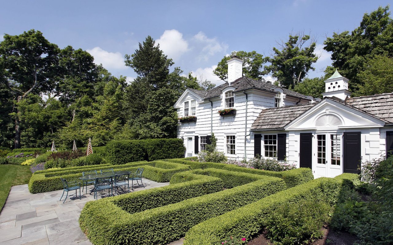 Scarsdale Sept and Oct Home Sales Improve VS. 2018
