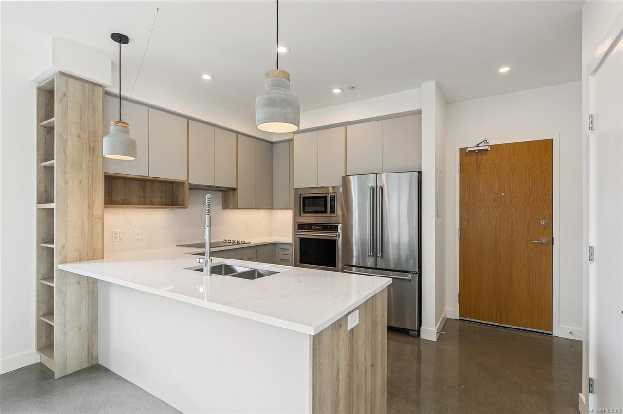 109-757 Tyee Rd