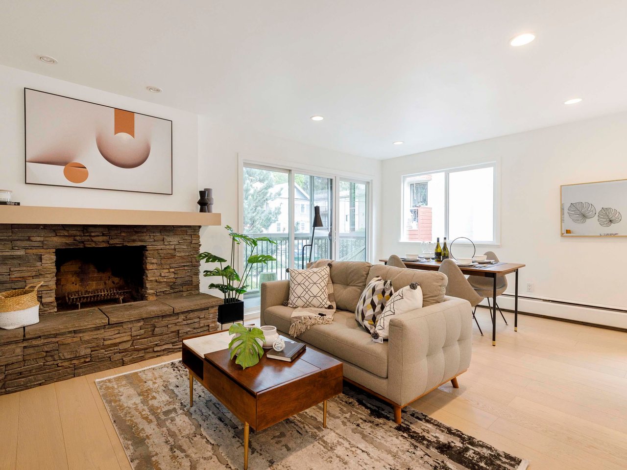 204-2770 Burrard St