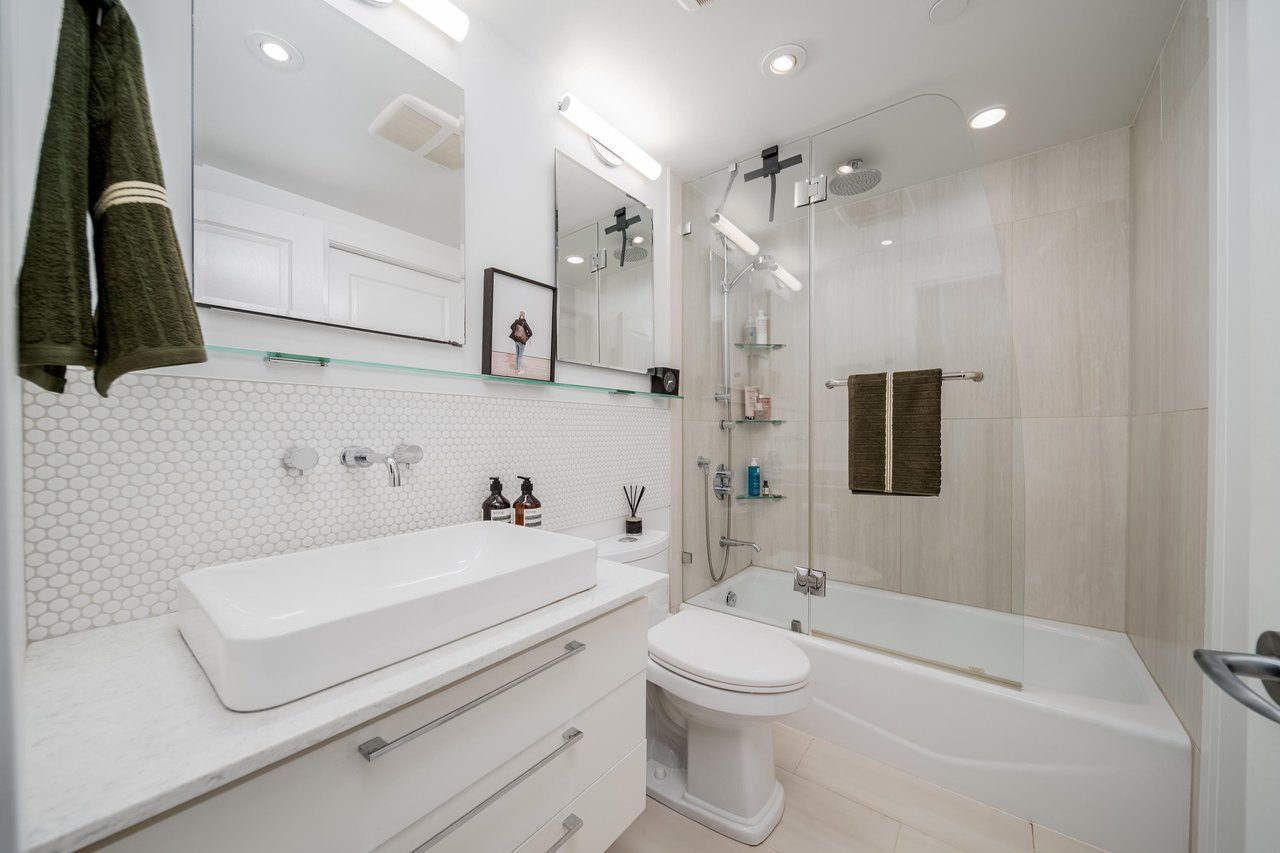103-2130 W 12th Avenue, Vancouver