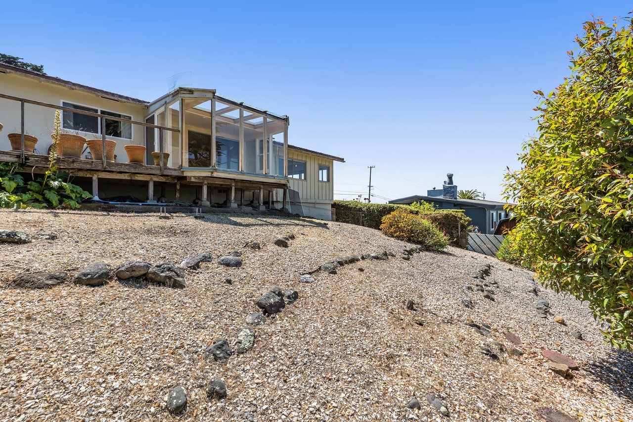 555 Talbot Ave
