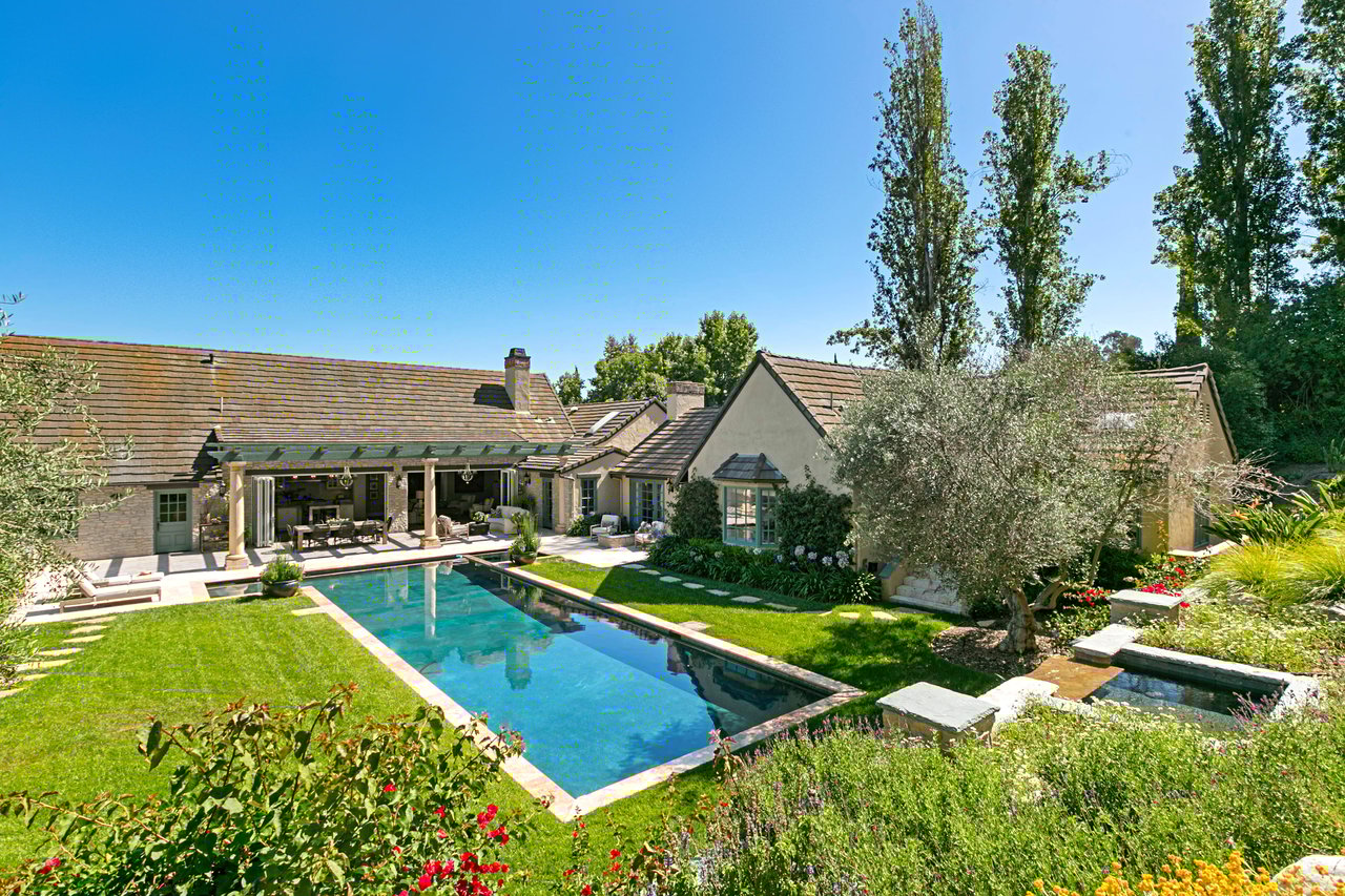 16748 Avenida Arroyo Pasajero