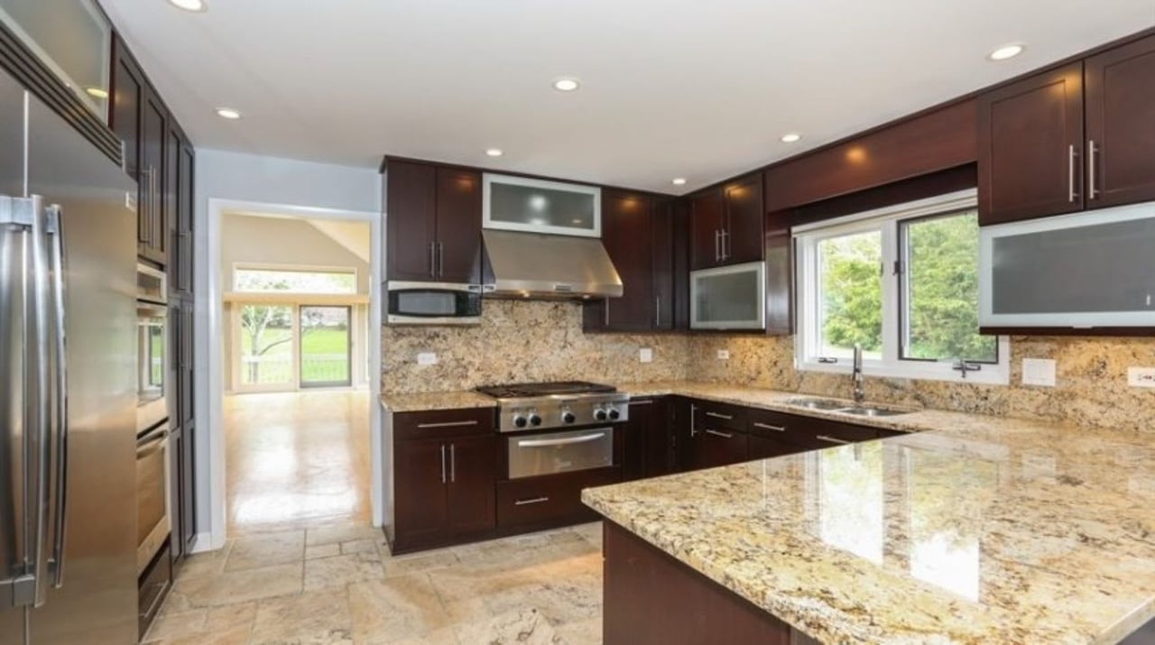Private Exclusive: 1 Bel Aire Court in Burr Ridge