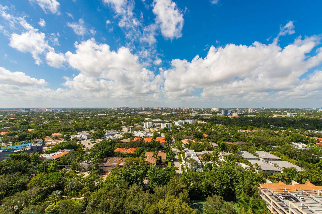 2627 S Bayshore Drive #2202