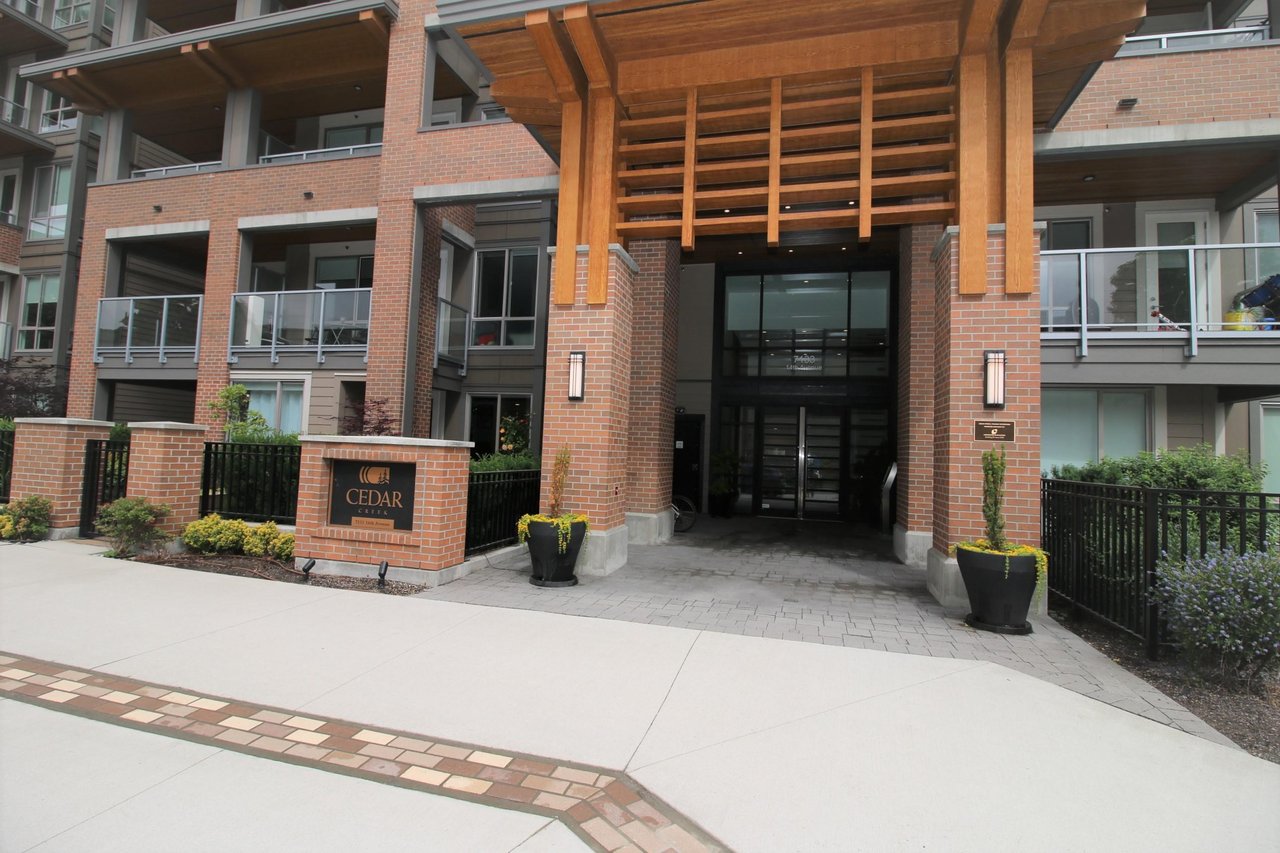 514-7133 14th Ave