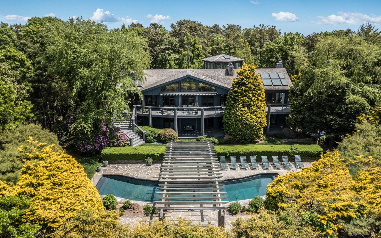 14 Water Mill Heights Dr