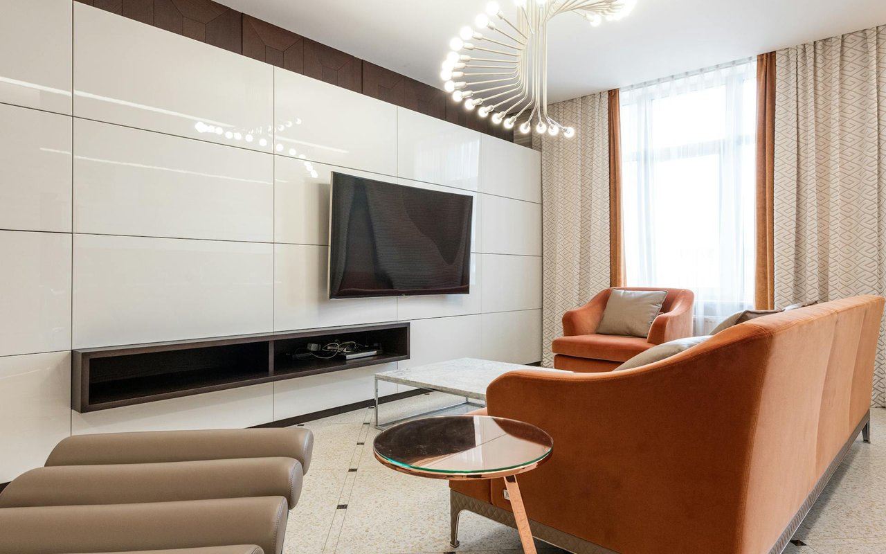 Spring 2014 Issue of The Beacham Series Published