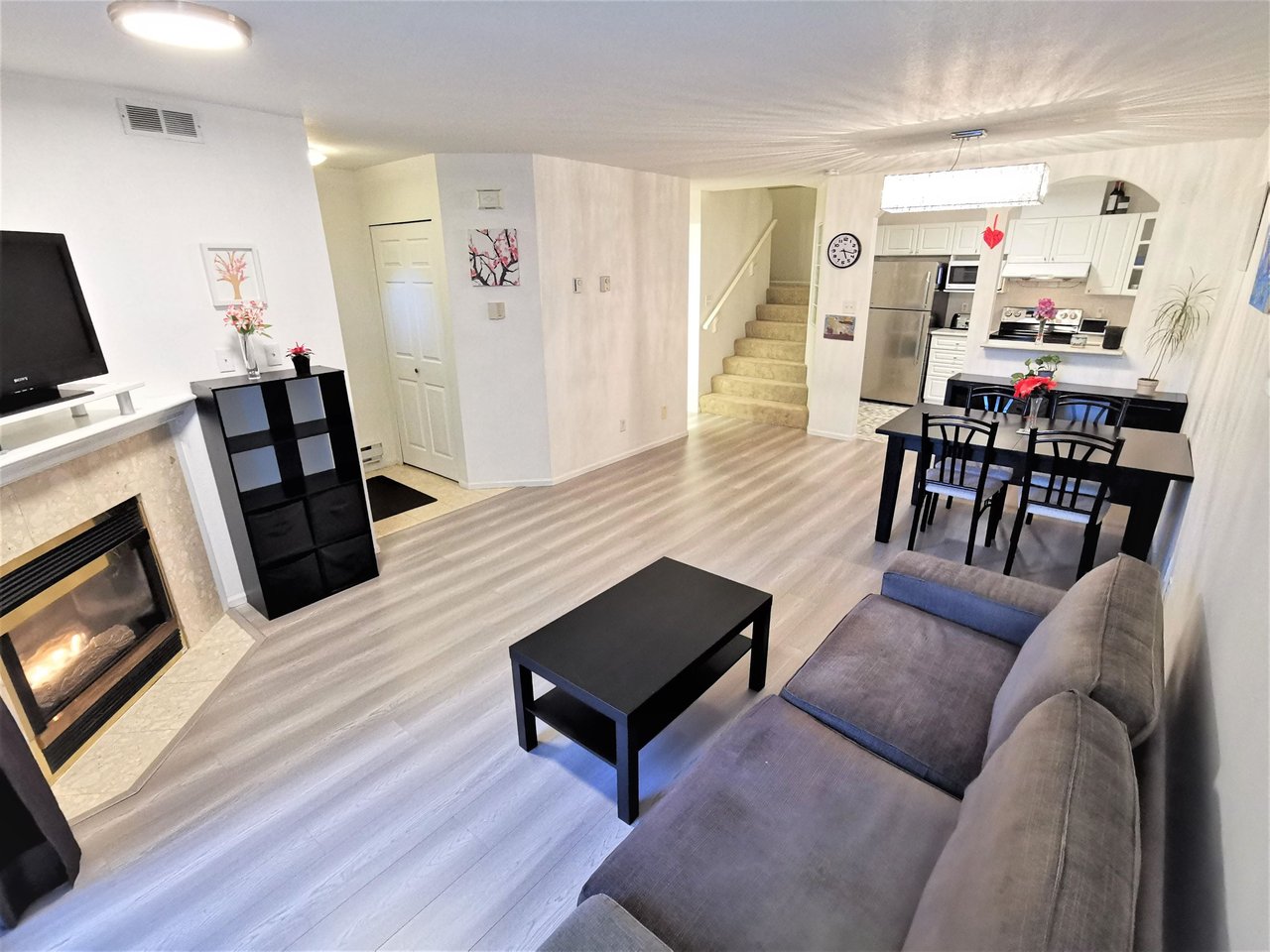 12-7128 18th Ave