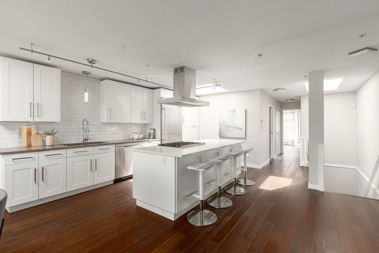 320-638 W 7th Avenue, Vancouver