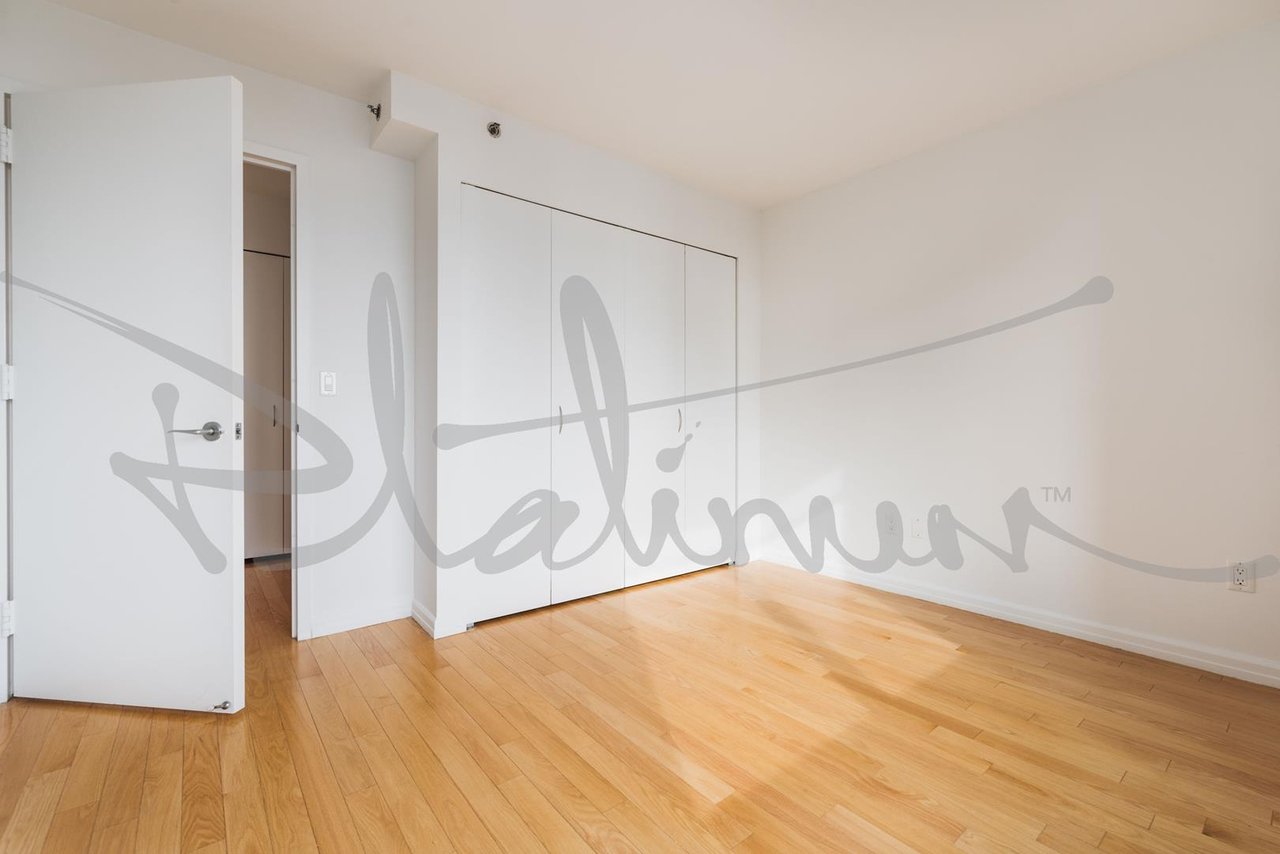 2 Gold Street, Apt 4411