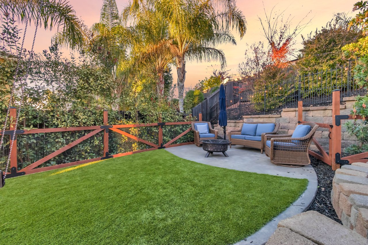 3123 Acorn Glen Way