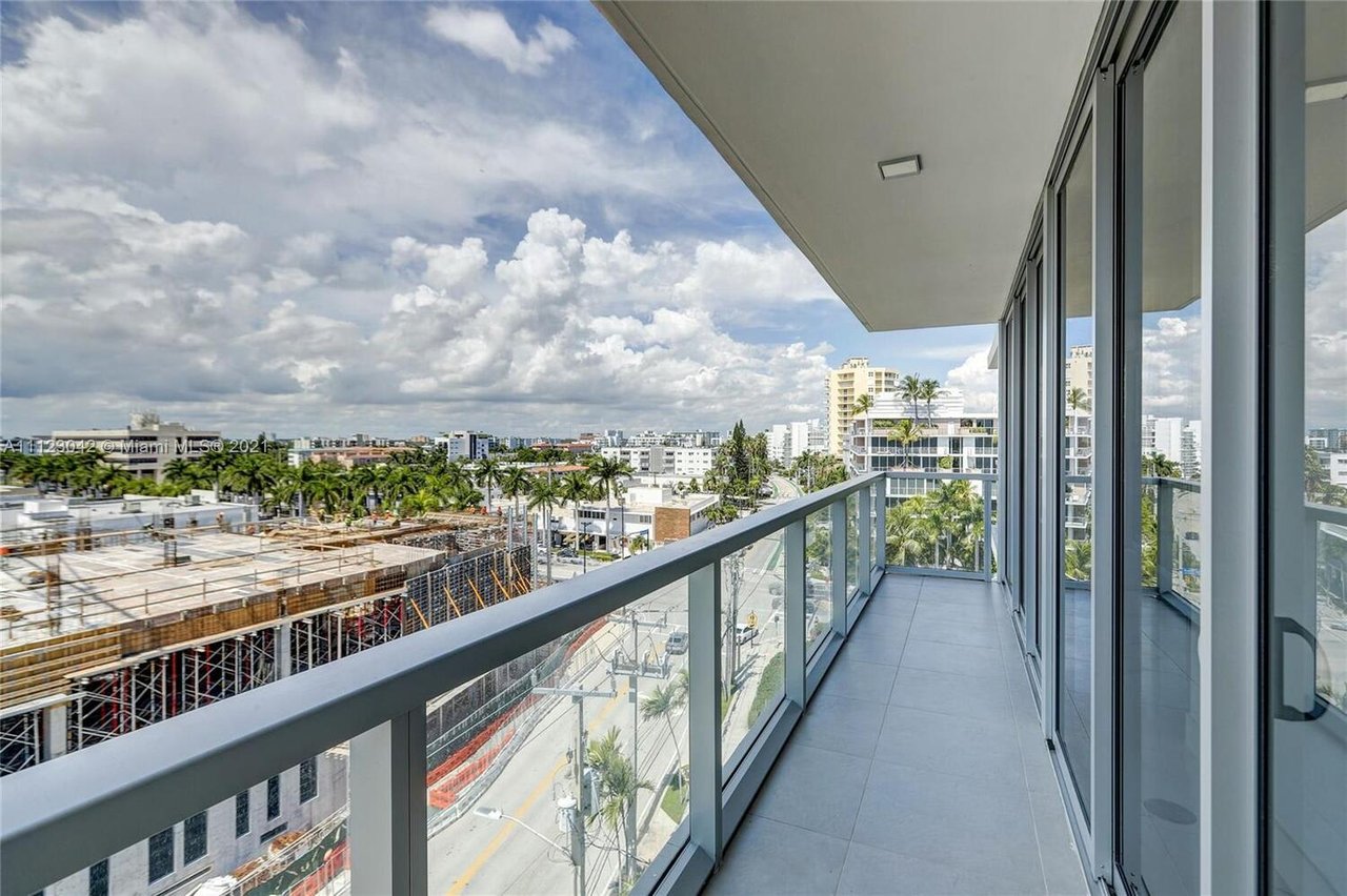 9521 E Bay Harbor Dr, #LP801