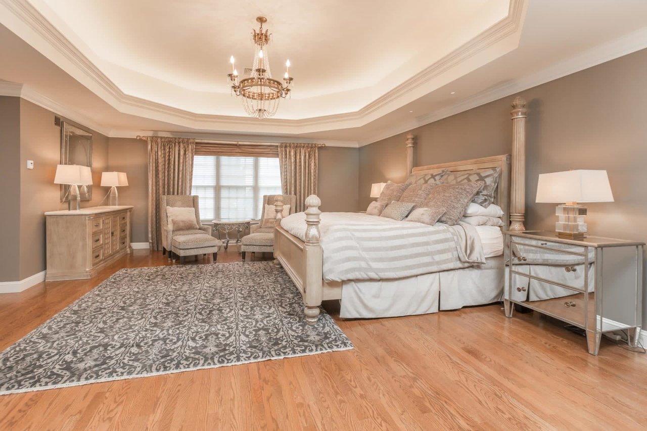 Luxury Listing in the ‘Burbs With Real Estate Wiz Allison Mazer