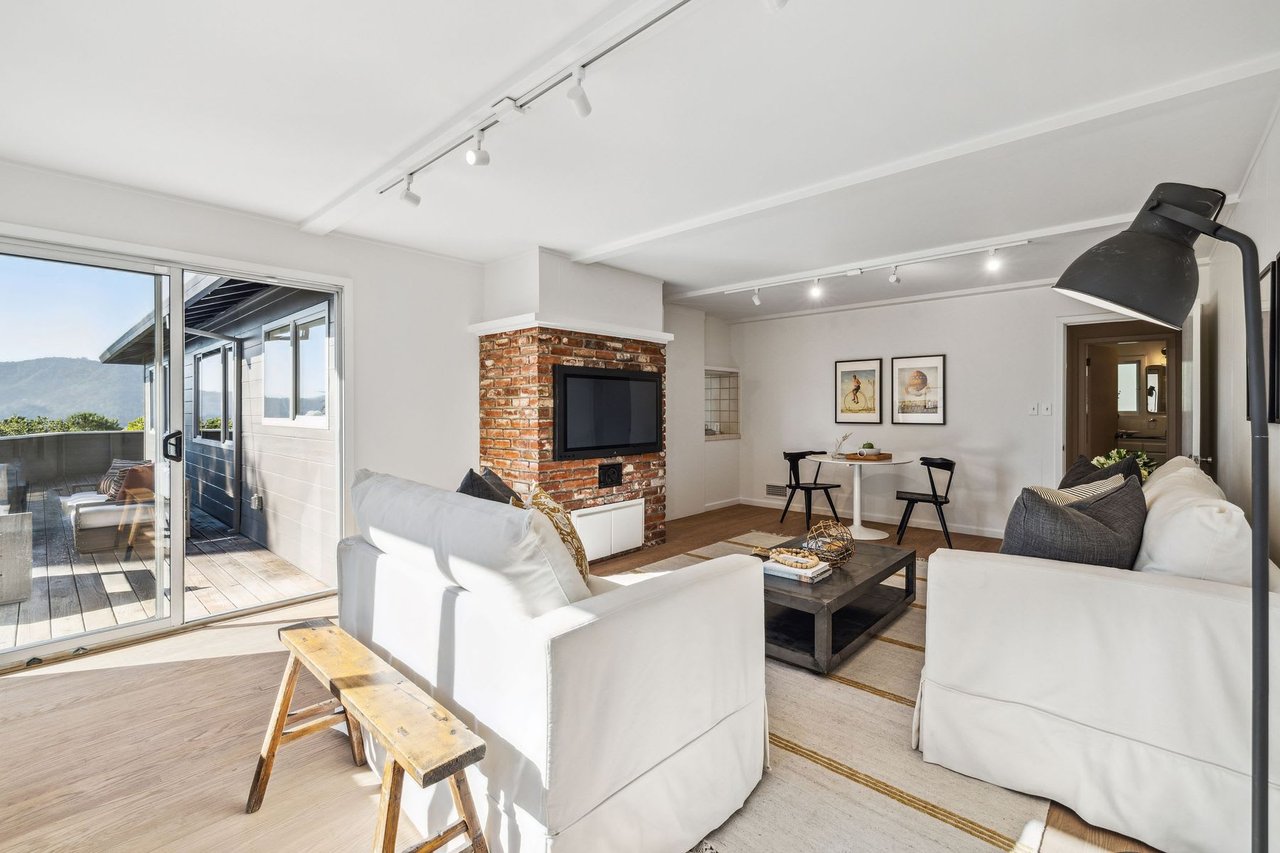 90 Altura Way