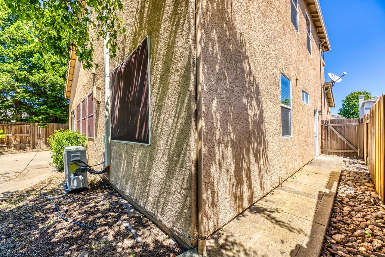 1867 Pyrite Street