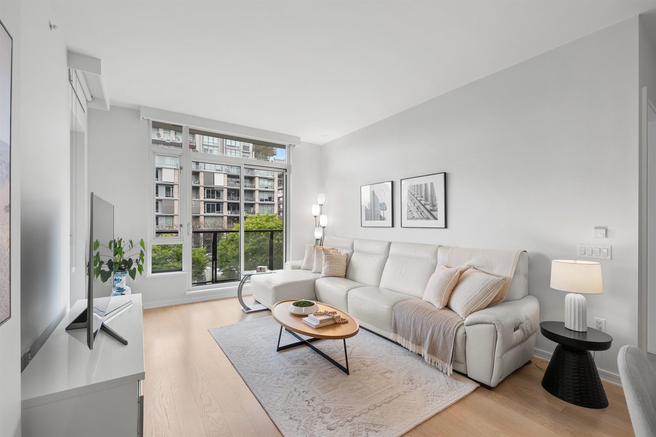 302-1625 Manitoba St