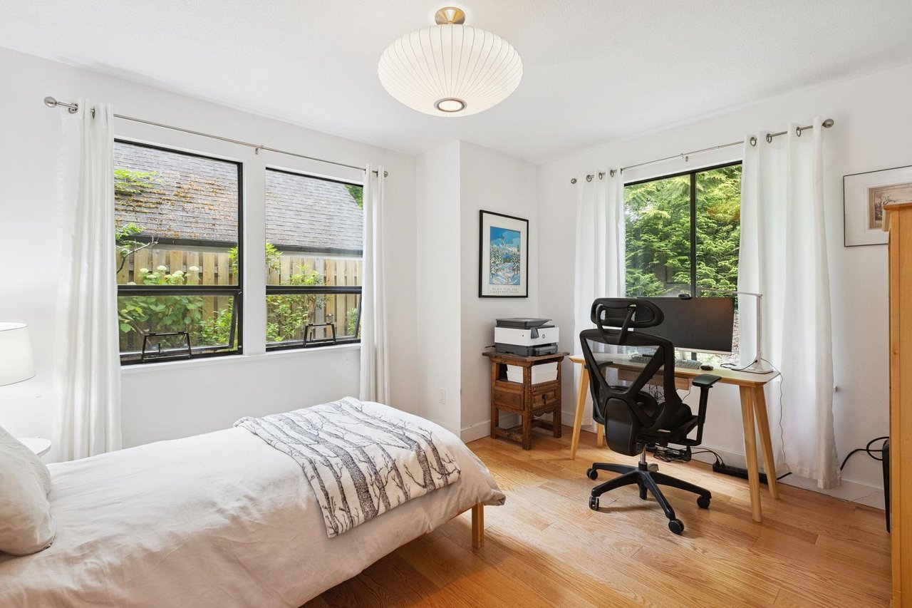 6820 Hycroft Road, West Vancouver