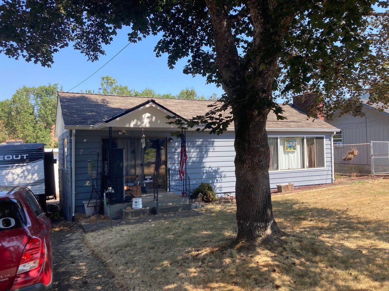139 W 2nd St