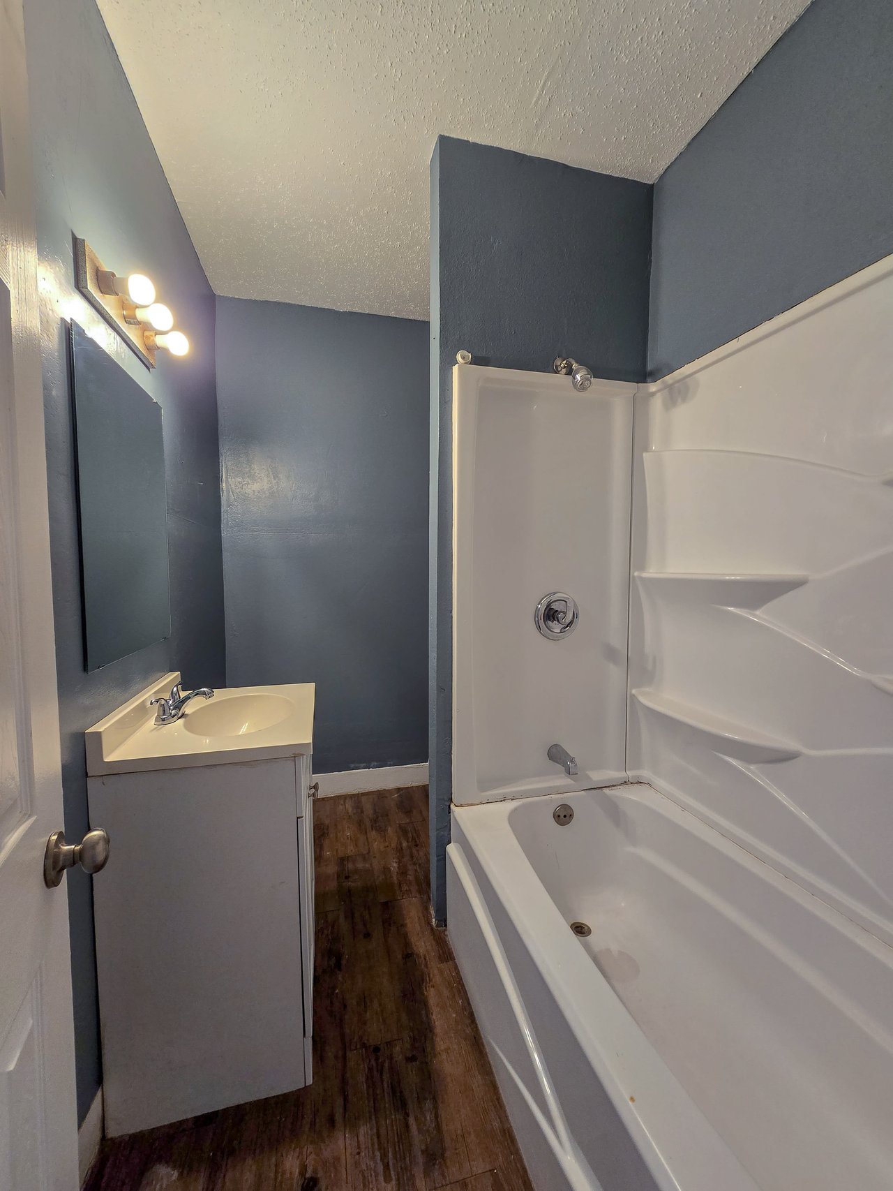 810 N Kickapoo