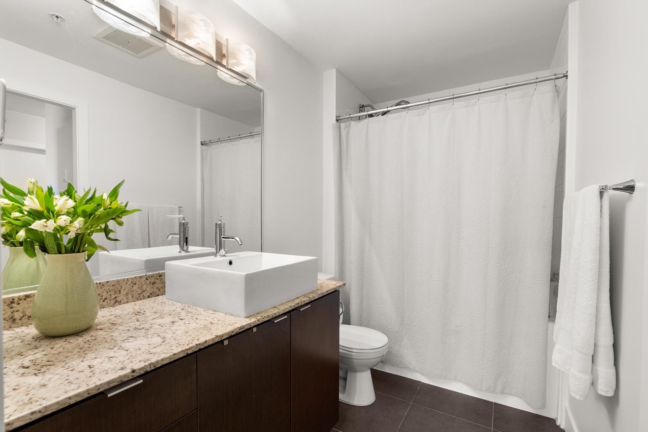313-298 E 11th Avenue, Vancouver