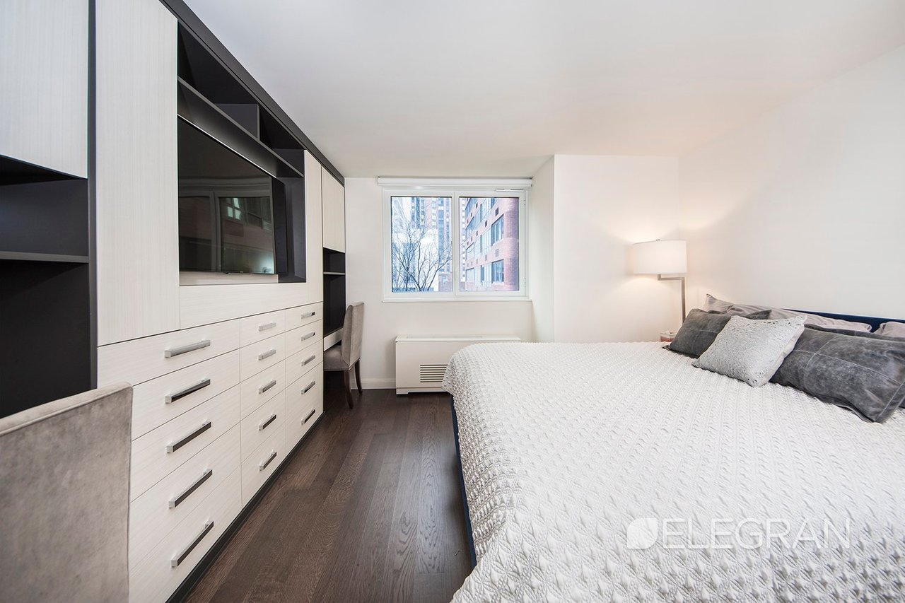 Carnegie Park Condominium