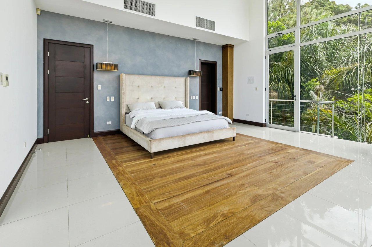 Panoramic Valley Views Retreat, Santa Ana, San Jose
