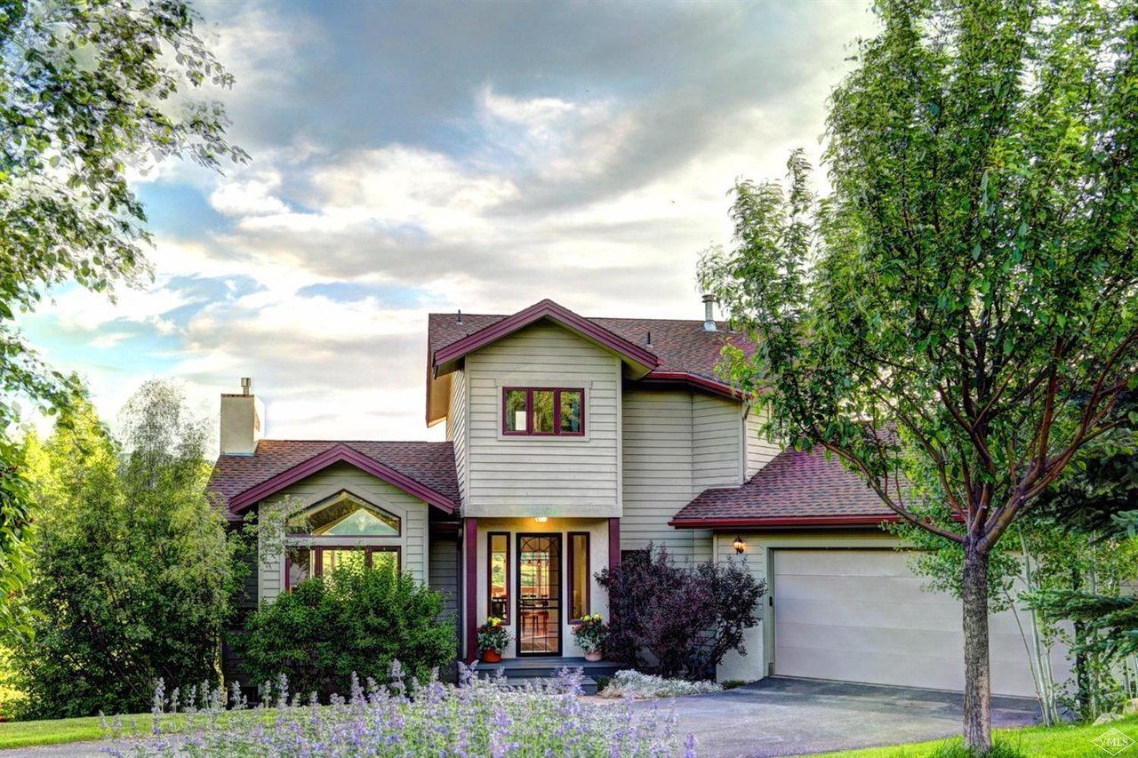 33 Lindsay Trail
