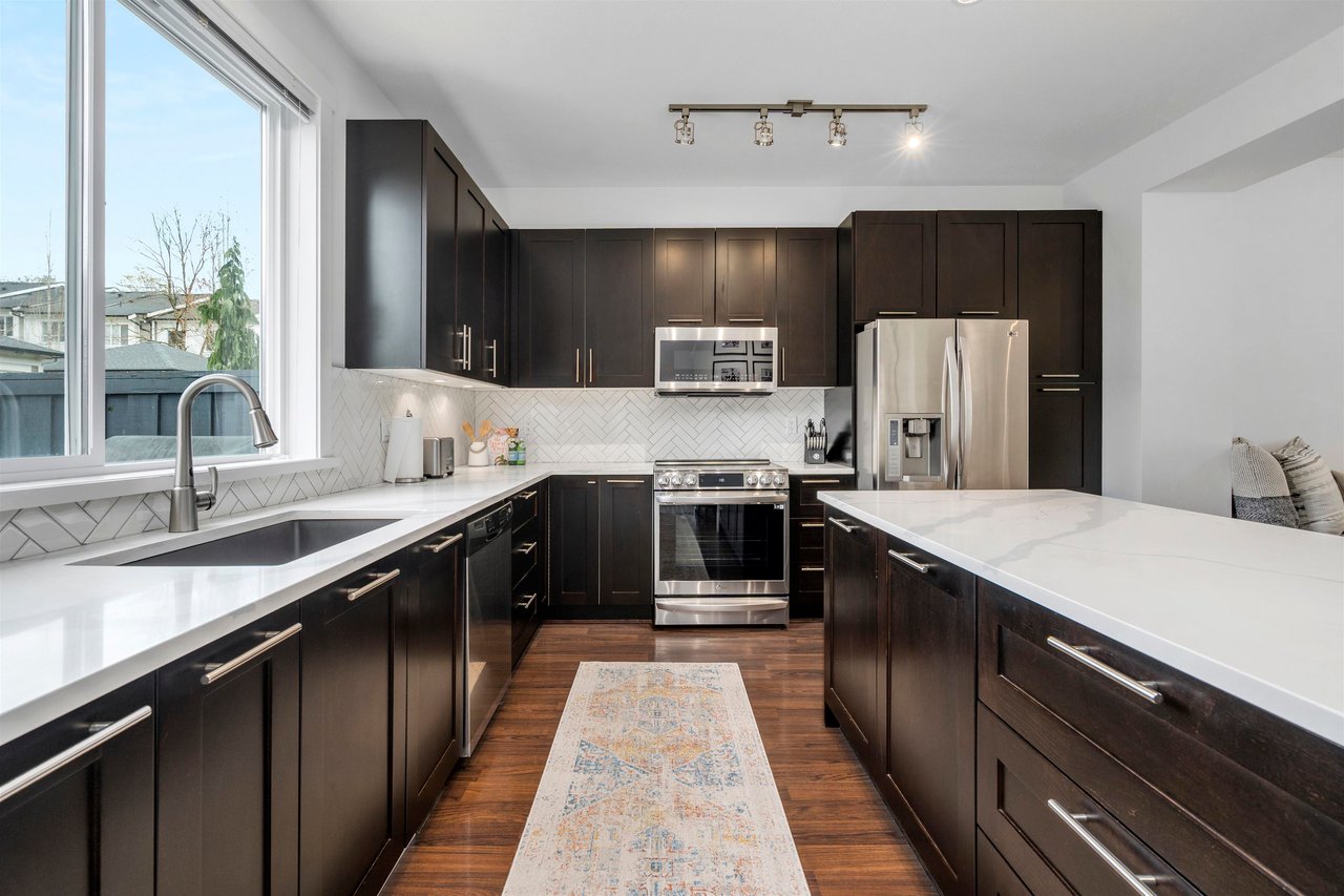 11-3445 Wilkie Ave