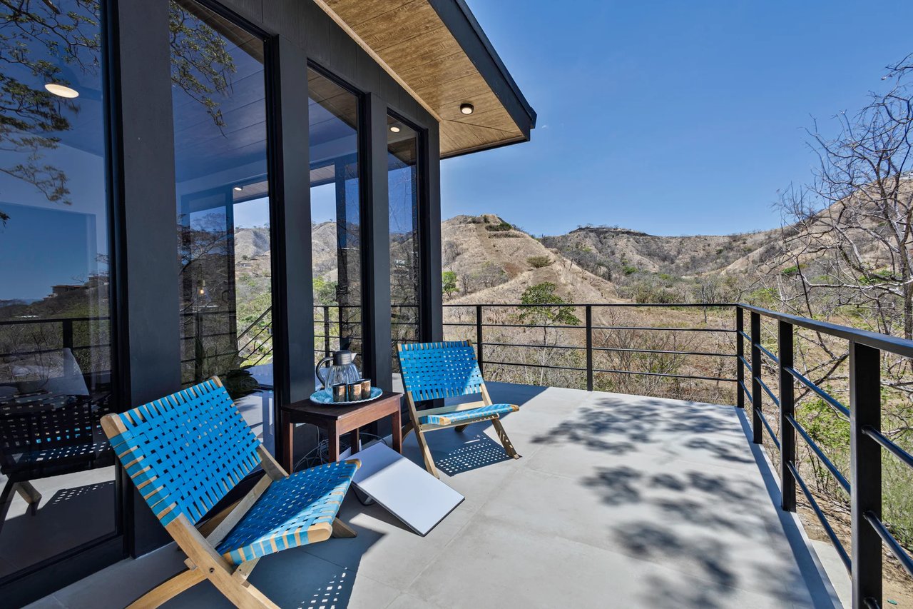Modern Hilltop Home with Ocean Views, Papagayo, Guanacaste