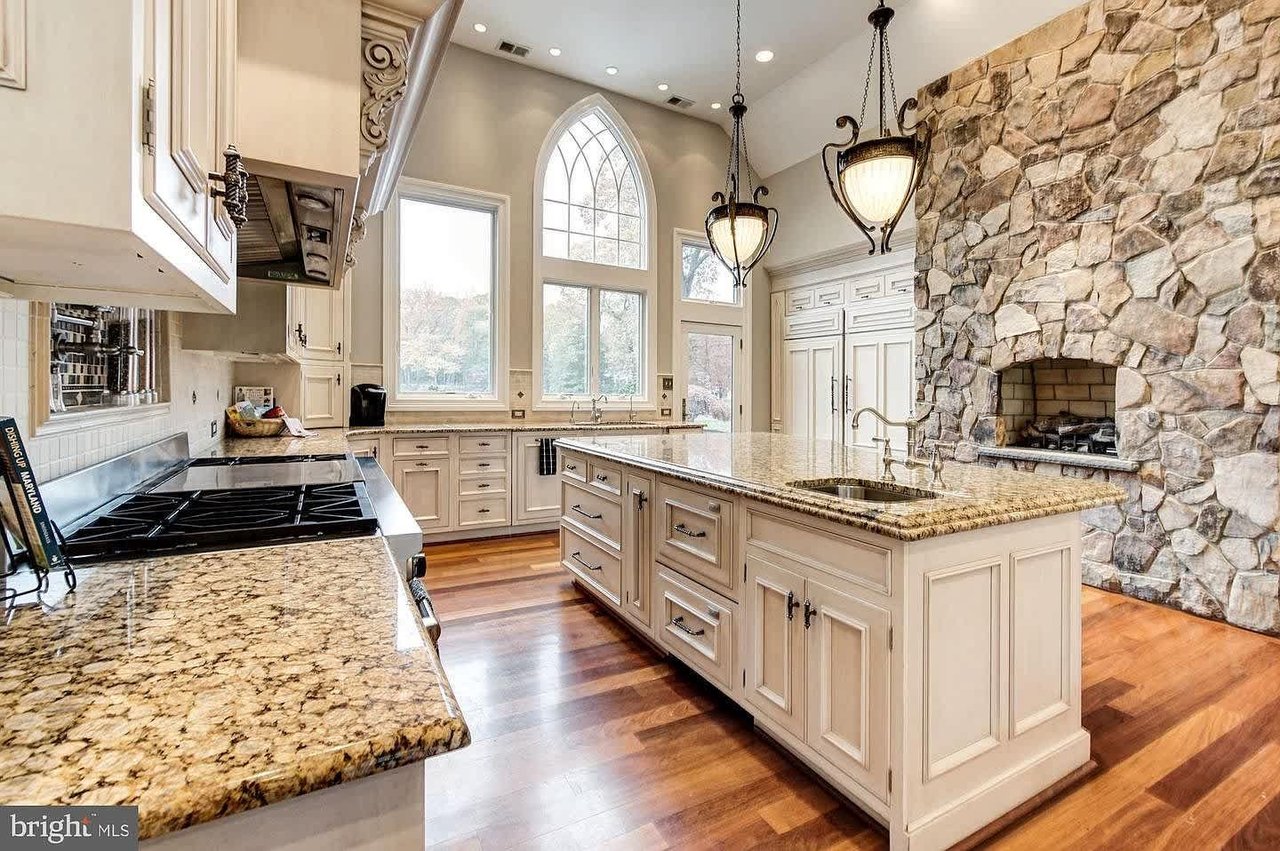 1524 Cedar Lane Farm Rd