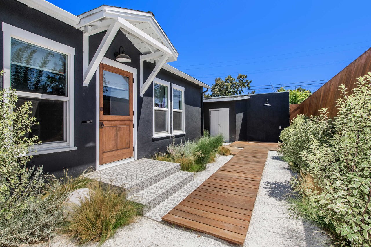 326 4TH AVE