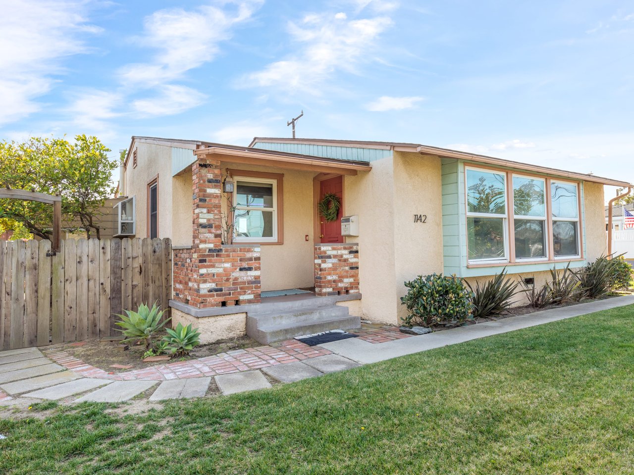 1142 23rd Street