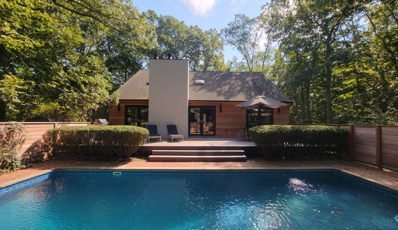 THE PERFECT HAMPTONS SUMMER RENTAL CLOSE TO VILLAGE