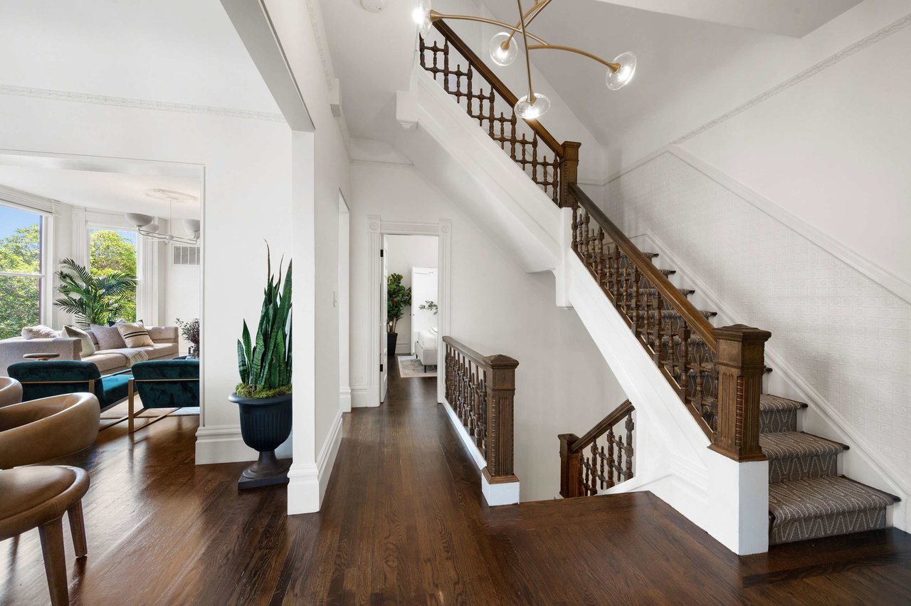605 Waller Street
