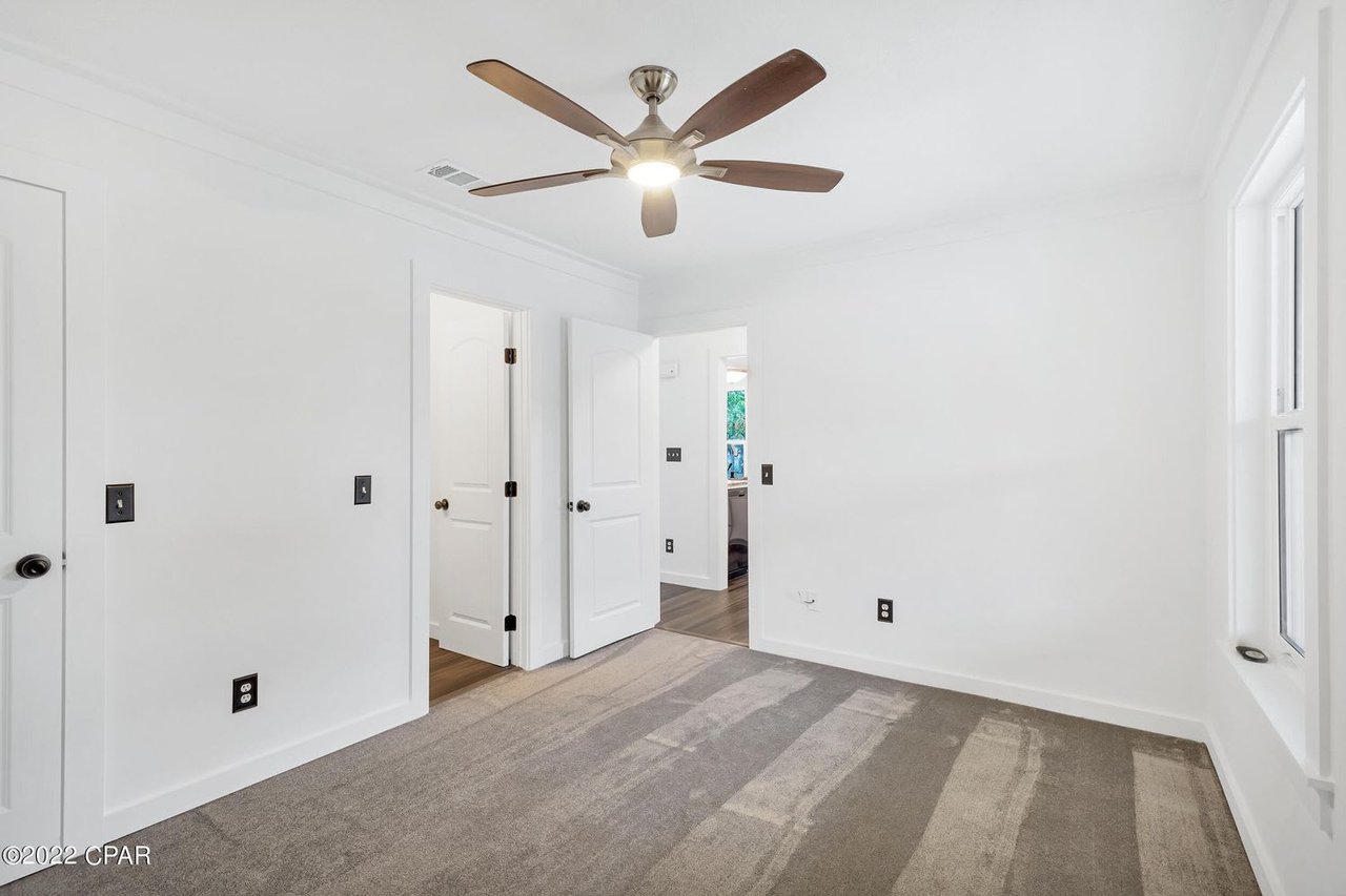 7813 N LAGOON Drive Unit 7C