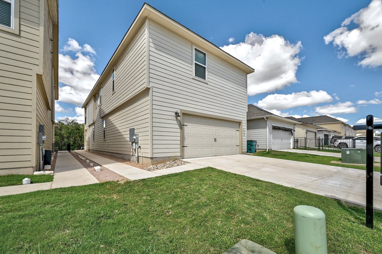 113 Mount Ord Ln, Dripping Springs, Texas 78620