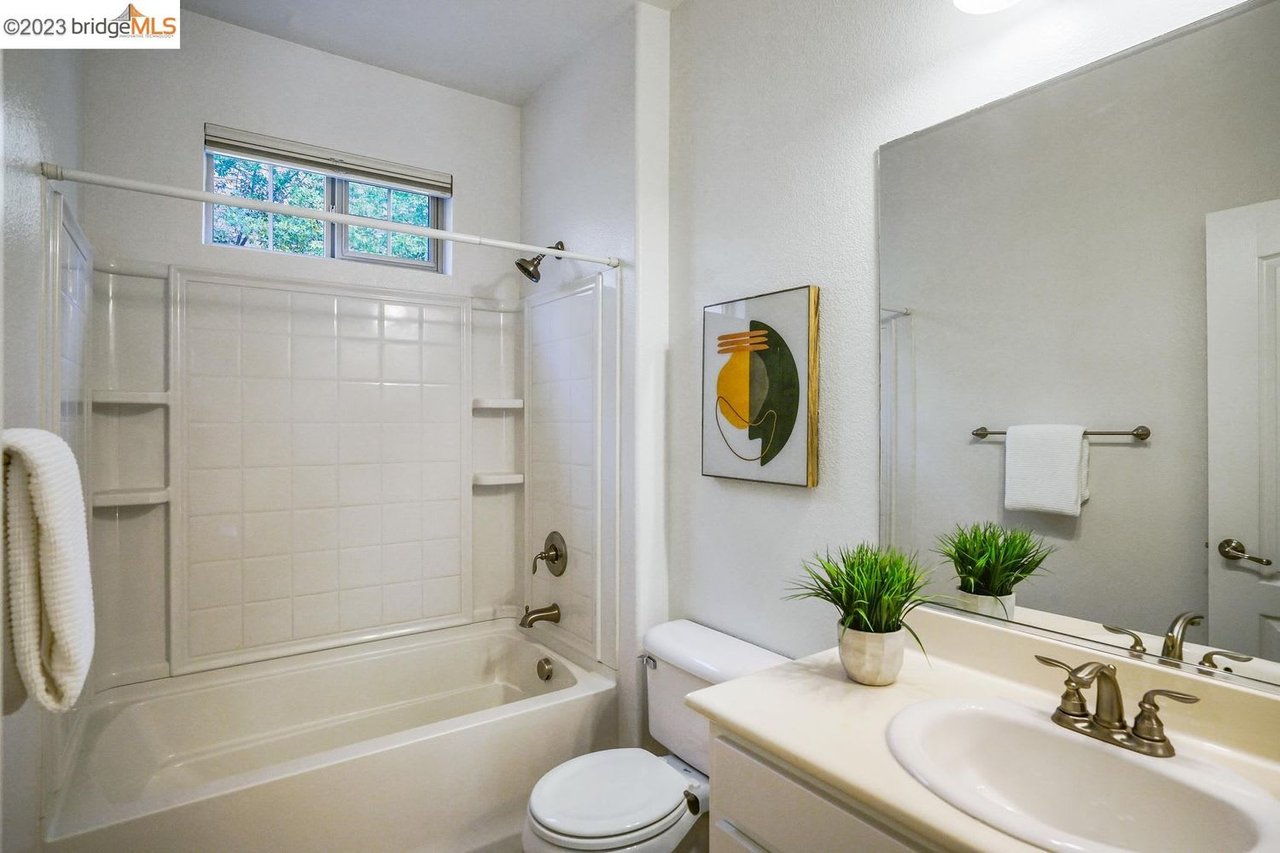6047 Old Quarry Loop, Oakland, CA 94605