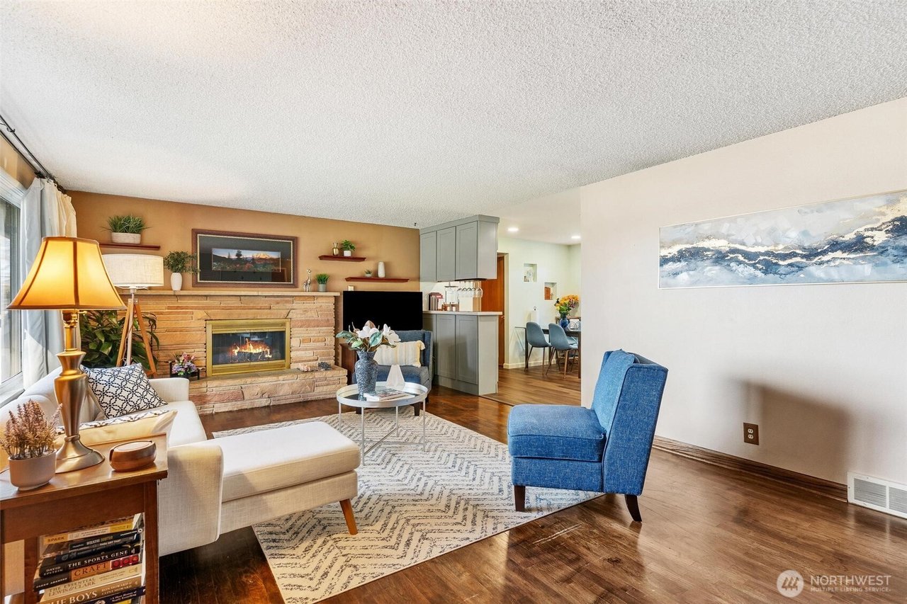 17103 44th Ave