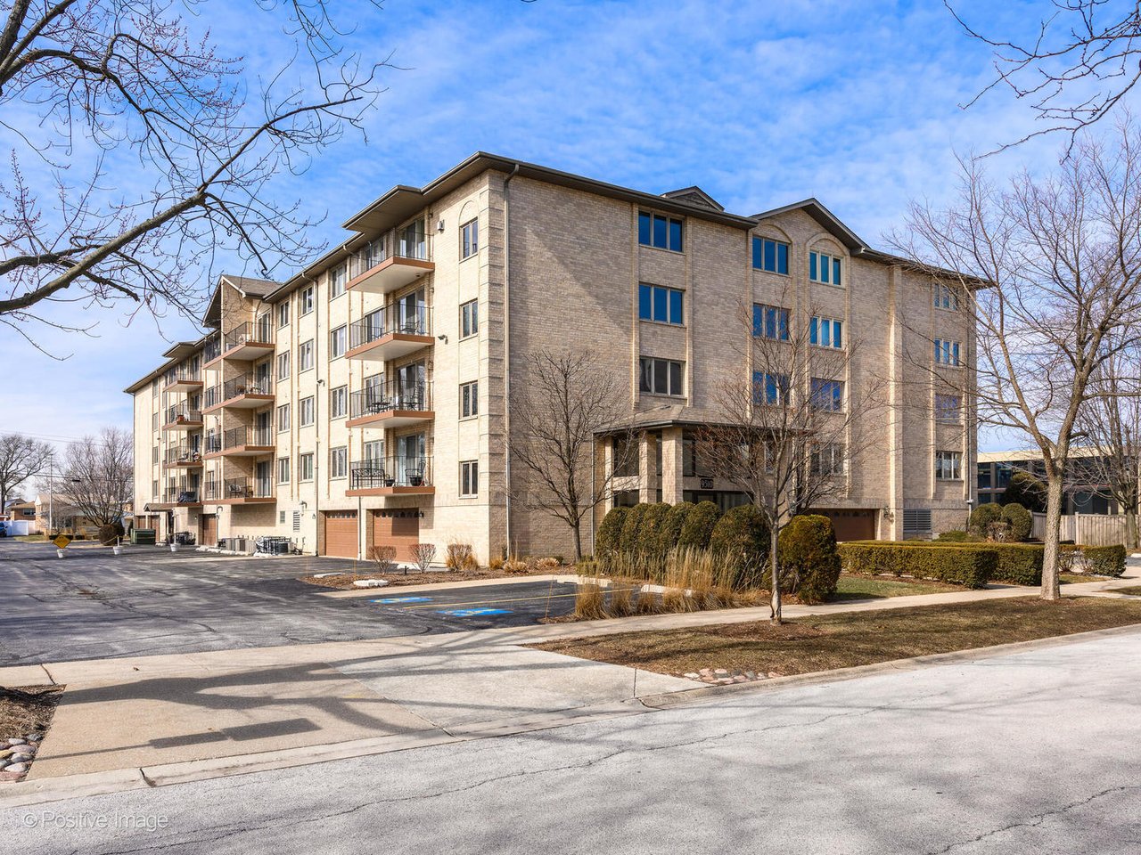 9510 S Kolmar Ave Unit 304