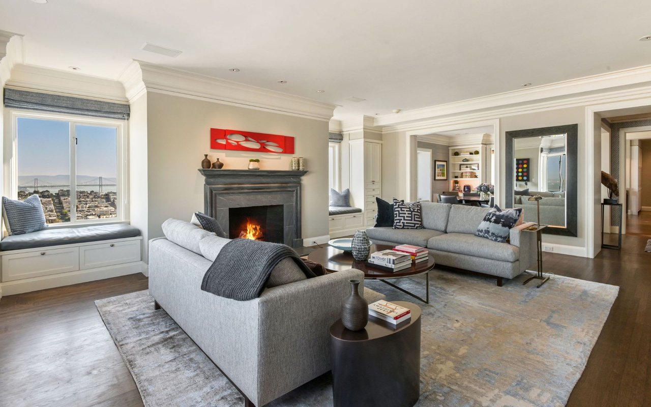  Prestigious Half Floor Apartment on Russian Hill