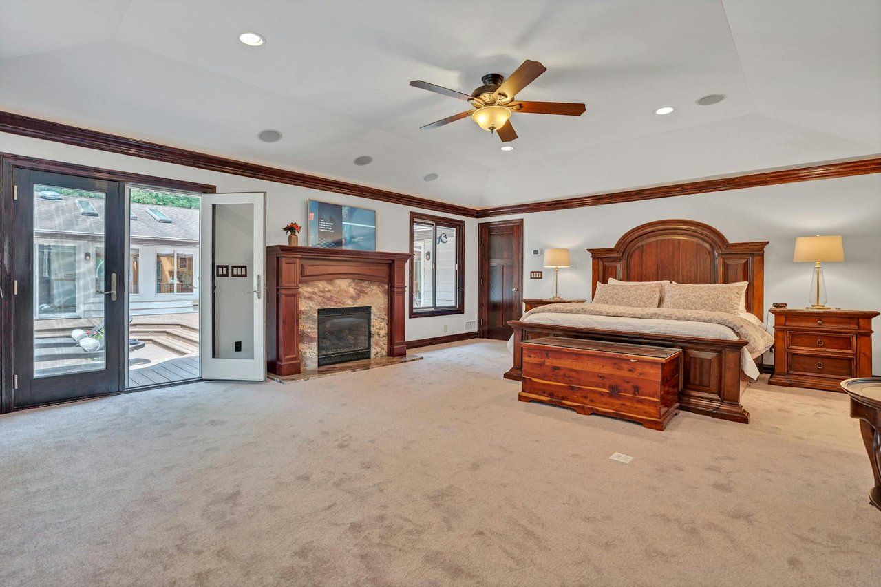 5 Charlotte Court