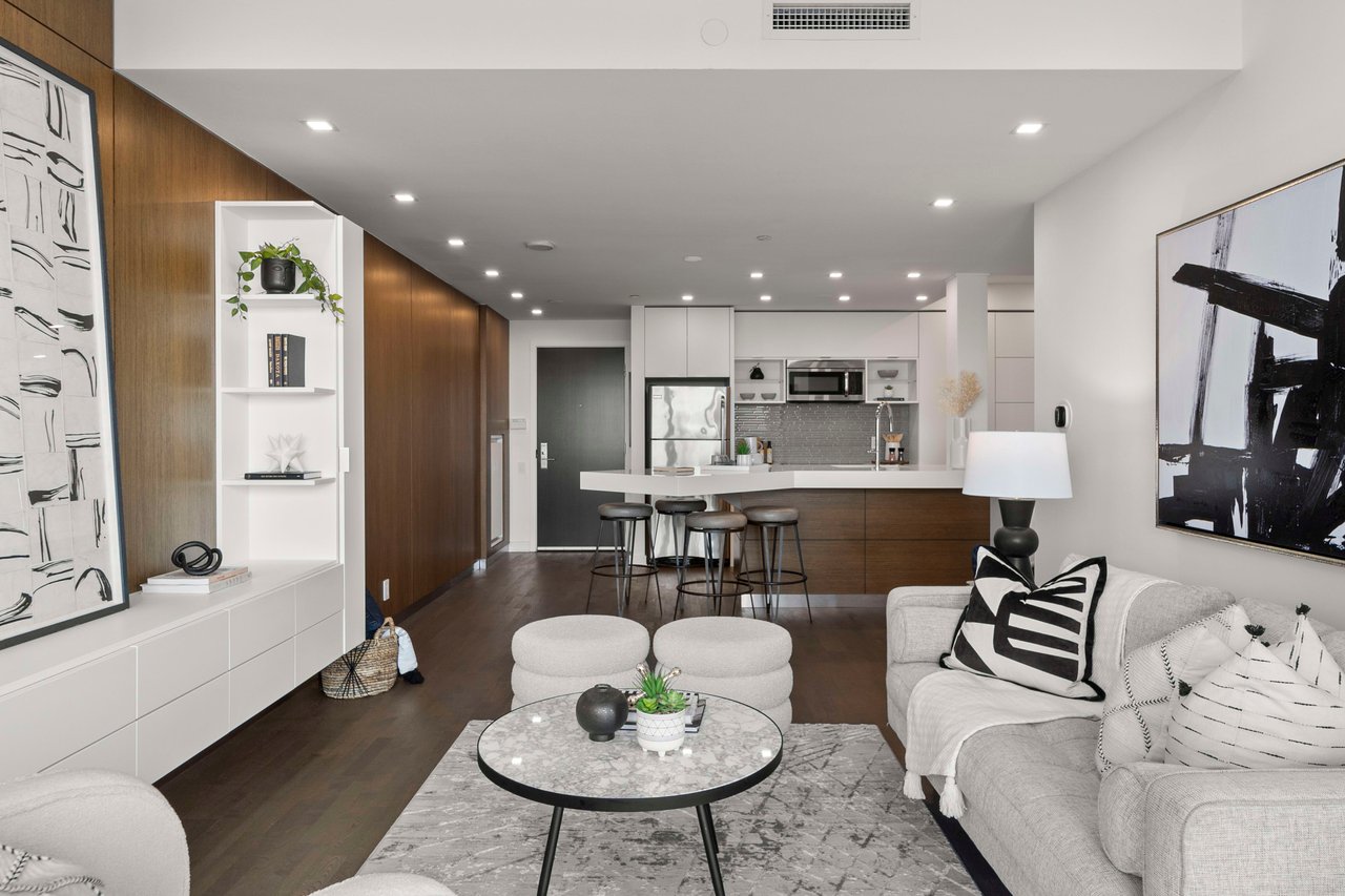 Lux Living At MYC Condos