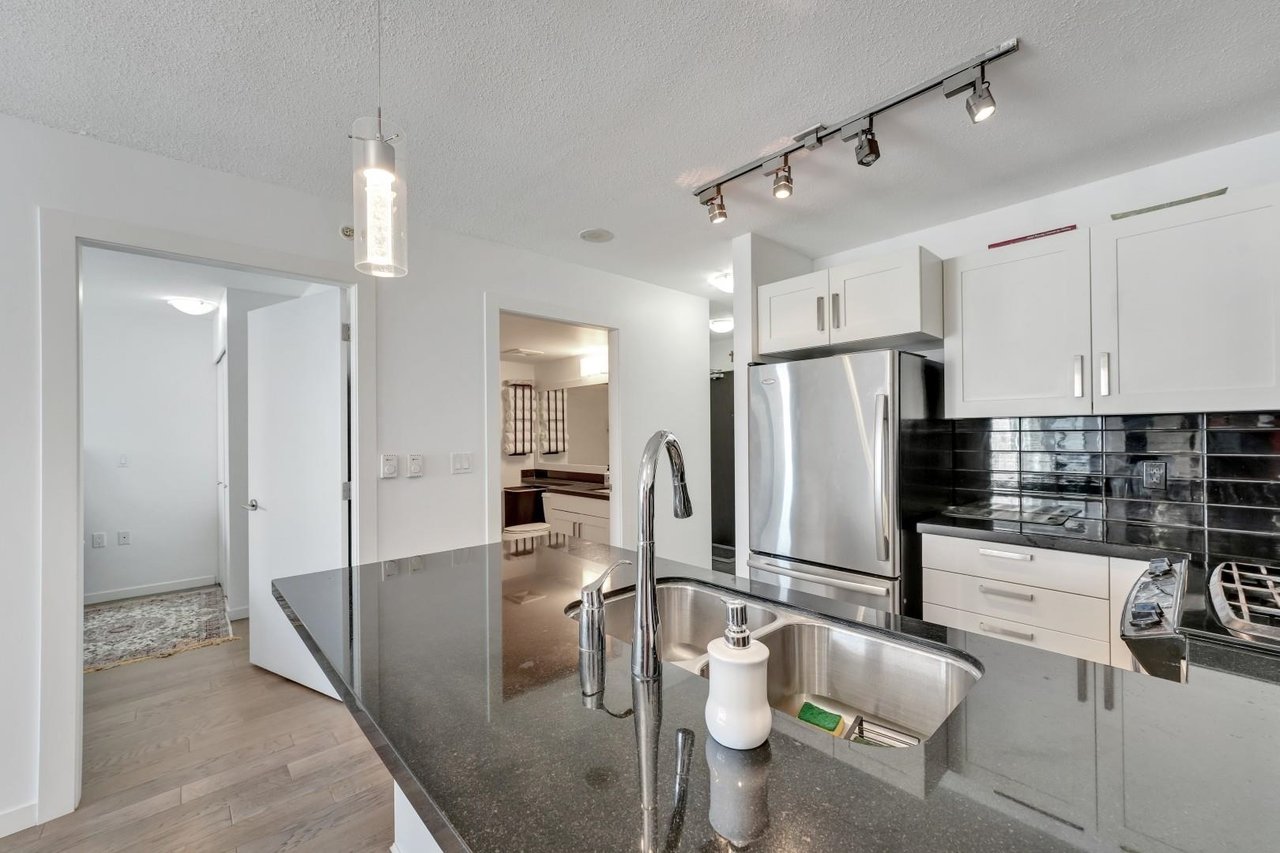 1106-2133 Douglas Road, Burnaby